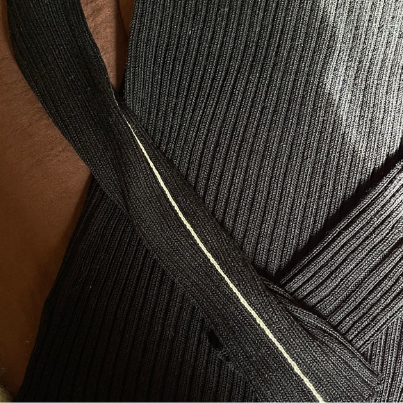 Off the Shoulder Ribbed Knit - Picture 8 of 8